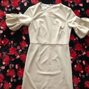 Donna morgen , size 4 dress, midi length